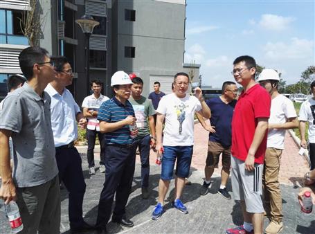 東城集團(tuán)領(lǐng)導(dǎo)肯定我司項目建設(shè)能力