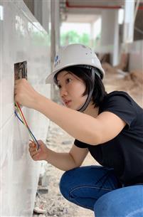 【樹榜樣 當先鋒】優(yōu)秀共產黨員黃媚：勇擔重任 沖鋒在前